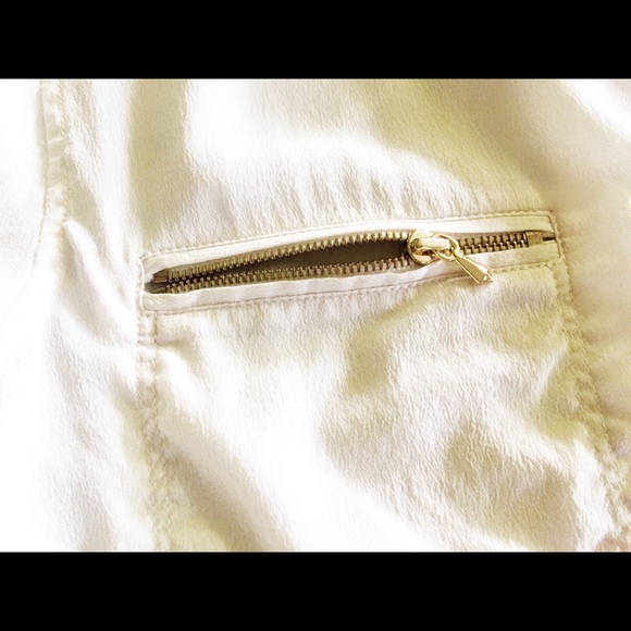 7 For All Mankind 100% Silk Cream Blouse - Picture 4 of 8